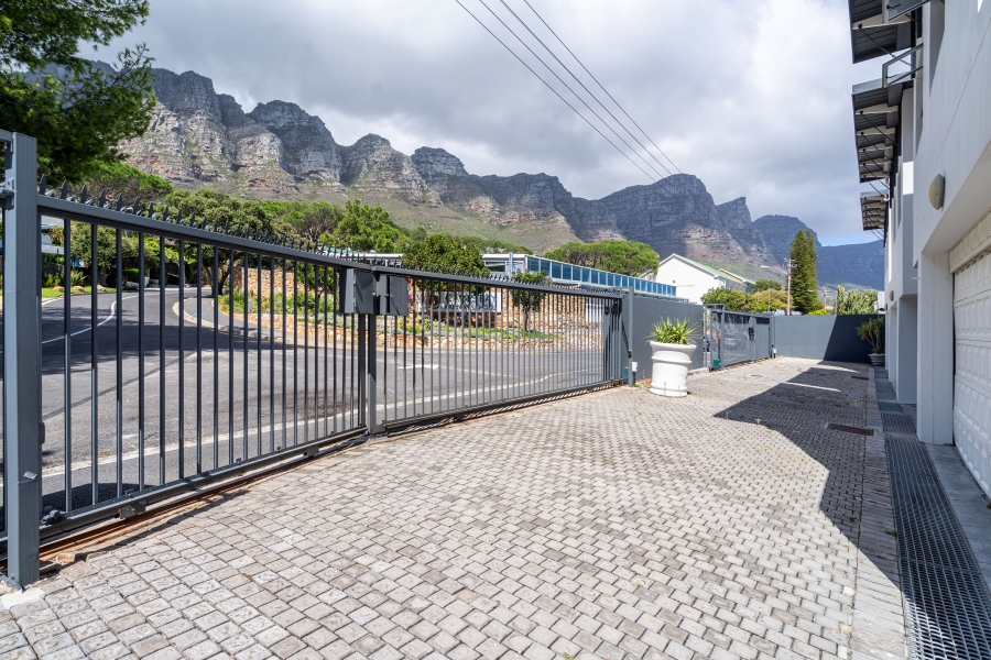 2 Bedroom Property for Sale in Camps Bay Western Cape